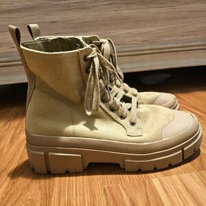 Stylish Tan Ankle Boots